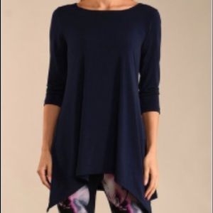 SALE! 3/15$ Lbisse Sidetail Tunic